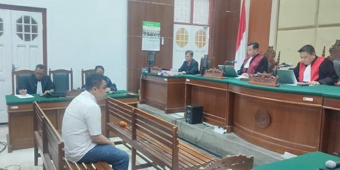 Majelis Hakim membacakan Putusan Pidana terhadap terdakwa korupsi 500 ton beras di Gudang Lampa Bulog Pinrang, (31/8/2023).