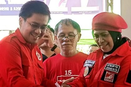 Pengguntingan pita sebagai simbol resmi dibukanya 'Rumah Solidaritas Sahabat James' dan dimulainya pertandingan domino perorangan, (03/09/2023).