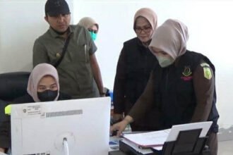 Tim penyidik bidang tindak pidana khusus Kejaksaan Negeri (Kejari) Gowa telah melakukan penyidikan berupa penggeledahan di RSUD Syekh Yusuf, (19/09/2023).