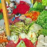 Harga cabai rawit merah dan cabai keriting di pasar Namlea atau pasar tradisional kota Namlea, Kabupaten Buru, Maluku mengalami lonjakan pesat sejak sepekan lalu, Jum'at (20/10/2023).