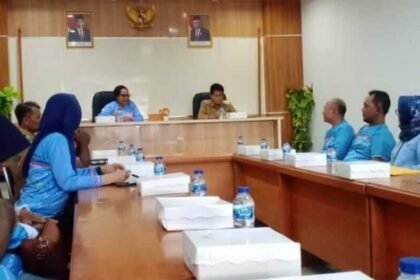 Tim GISA 3T Ditjen Dukcapi diterima Wabup Manokwari Selatan, Papua Barat. (Foto: Dok.Dafdukcapil).