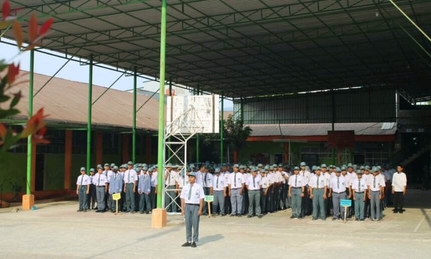 Tradisi Senin di MAN 1 Kota Makassar, (23/10/2023).