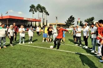 Liga Mini Soccer IKA SMANSA Makassar Seri 3 yang berlangsung di Lapangan Mini Soccer Unggul Sport Center (USC) Malang, Kamis (05/10/2023).