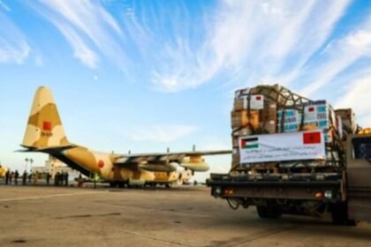 Pesawat militer Maroko yang membawa bantuan darurat kemanusiaan untuk penduduk Palestina tiba, pada Rabu pagi lalu (25/10/2023), di bandara El Arich (Mesir Timur). (Dok. Kedubes Maroko)