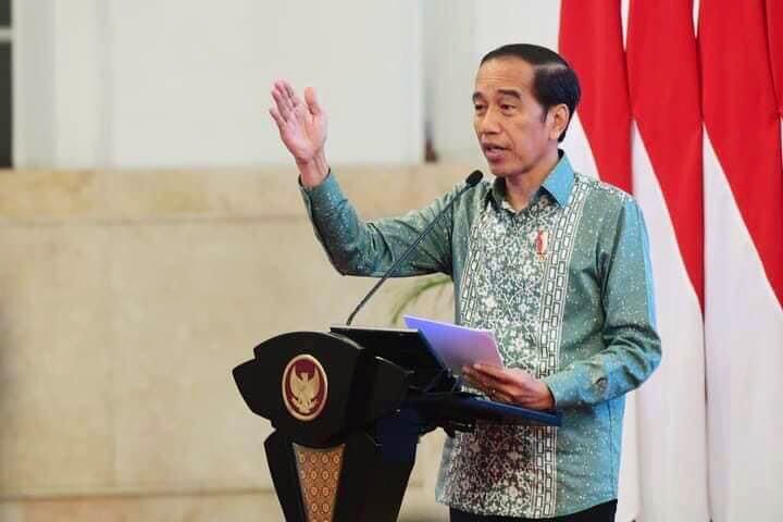 Presiden Joko Widodo menegaskan pentingnya melindungi kedaulatan digital Indonesia dengan menjaga aset digital dan terus mempertahankan produk dalam negeri di pasar digital.