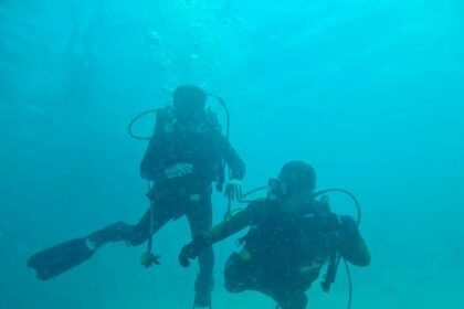 Underwater rescue yang tidak lain merupakan salah satu program rutin dari Kantor Basarnas Makassar yakni latihan satuan bagi personel Basarnas Makassar, (25/10/2023).