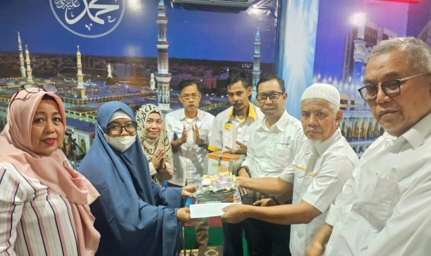 Jama'ah Mushallah HM Nur Tinri UPRI turut berdonasi dengan mengirimkan sejumlah dana melalui rekening Laznas Wahdah Inspirasi Zakat pada hari Senin, 20 November 2023.
