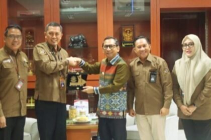 Sambutan PJ Gubernur NTT, Ayodhia Gehak Lakunamang Kalake, S.H., M.D.C di Kantor Gubernur Rabu, 08/11/2023, Pukul 08.30 WITA