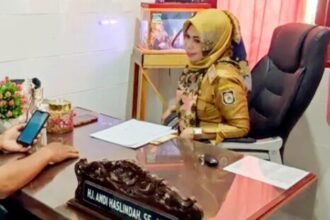 Lurah Sinrijala Kecamatan Panakkukang, Hj. Andi Haslindah.