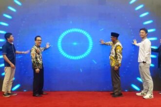 Pameran MEGATECH 2023 yang diprakarsai oleh 3 organisasi besar yakni DPD APTIKNAS DKI Jakarta, APJII Wilayah DKI Jakarta dan AKEN (Asosiasi Katalog Elektronik Nasional) resmi dibuka selama 4 hari dari 16-19 November 2023 di Mall Mangga Dua Square, Jakarta. 