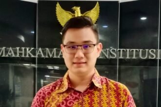 Vincent Suriadinata, SH., MH.