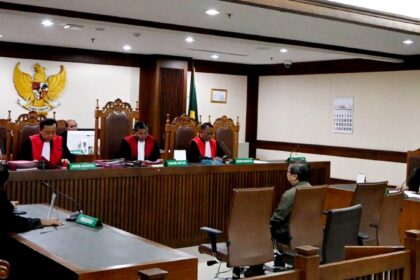 Terdakwa kasus pencemaran nama baik di Pengadilan Negeri Jakarta Pusat, Rabu (6/12/2023).