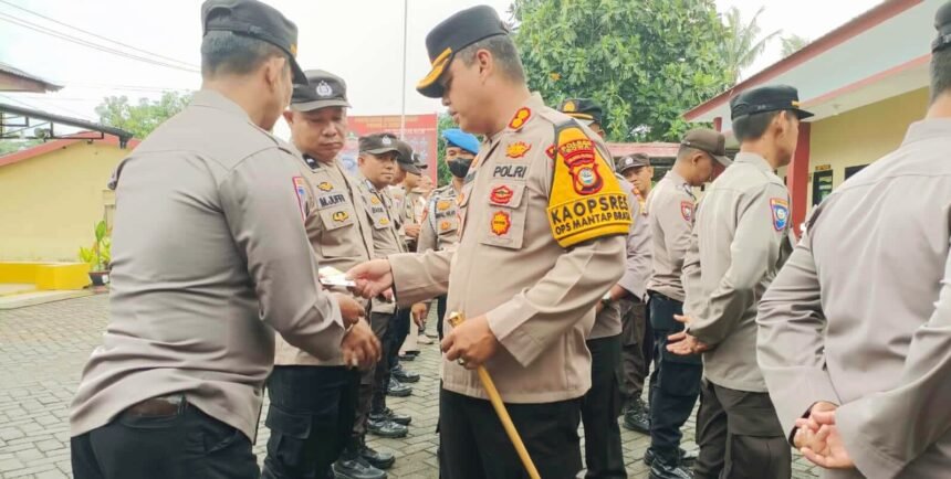 Kapolres Gowa sidak personel Polsek Somba Opu.