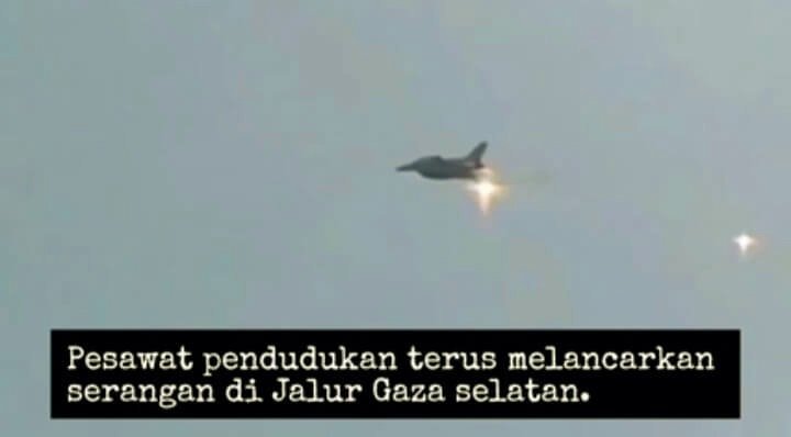 Pesawat militer menyerang wilayah Gaza Selatan. (@nsahamid/Ist.)