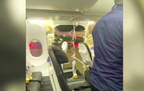 Insiden Pintu Pesawat Alaska Airlines, Kemenhub: Pesawat Lion Air untuk Sementara Dihentikan Pengoperasiannya 2 (sumber: Instagram/@strawberrvy)