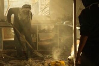 Warga Palestina di Rafah menunjukkan kepada dunia bahwa kekuatan manusia untuk bangkit kembali melebihi kehancuran yang diberikan oleh konflik. (threads @aljazeeranews/ho)