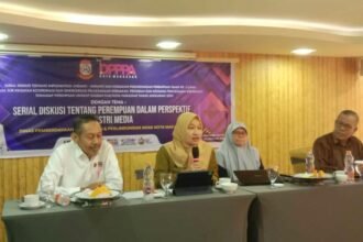 Serial diskusi tentang perempuan dalam perspektif industri media oleh DP3A Makassar, Selasa (27/2/2024).