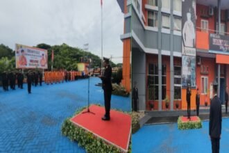 Basarnas Makassar merayakan hari jadi ke-52 dengan suka cita di kantor pusatnya, di Jalan Bandara Internasional Sultan Hasanuddin pada Kamis, 29 Februari 2024.
