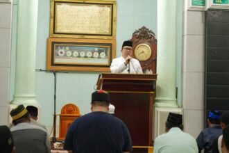 Camat Rappocini, M. Aminuddin, S.Sos., M.AP, beserta jajarannya menggelar Safari Ramadhan yang penuh makna di Masjid Al-Azhar, Jalan Mongisidi Baru No. 43, Kelurahan Ballaparang, Kamis (14/3/2024).