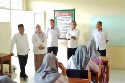 Kantor Wilayah Kementerian Agama Provinsi Sulawesi Selatan turun langsung melakukan monitoring terhadap pelaksanaan asesmen madrasah di MAN 1 Kota Makassar pada Senin, 25 Maret 2025.