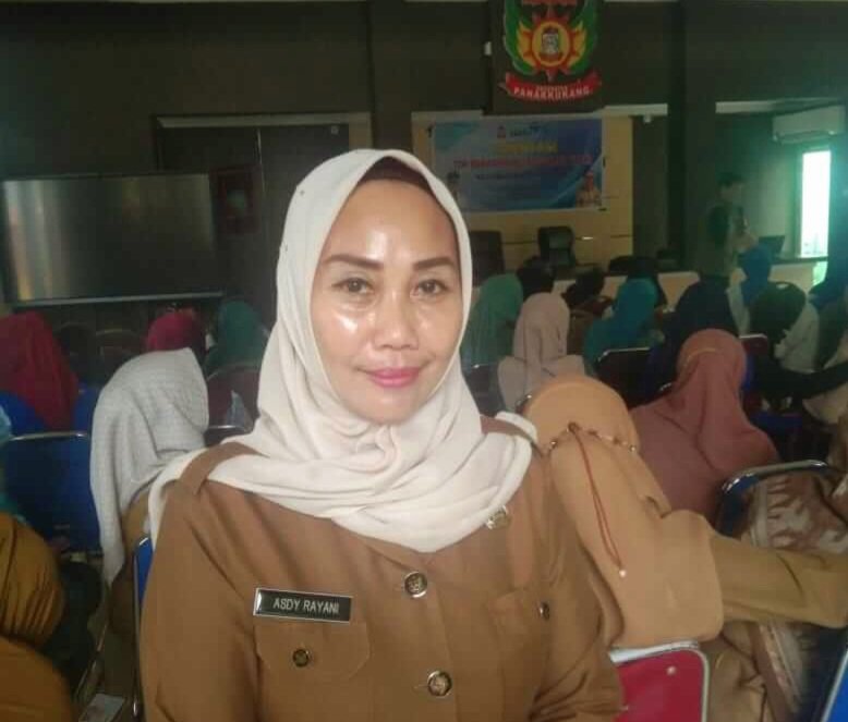 Asdy Rayani Gani SKM. M.Kes, Kepala UPT DPPKB Kecamatan Panakkukang.