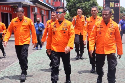 Kantor Pencarian dan Pertolongan (SAR) Makassar telah menciptakan momentum penting dalam meningkatkan efisiensi dan keselamatan dalam operasi penyelamatan di wilayah ini, (26/3/2024).