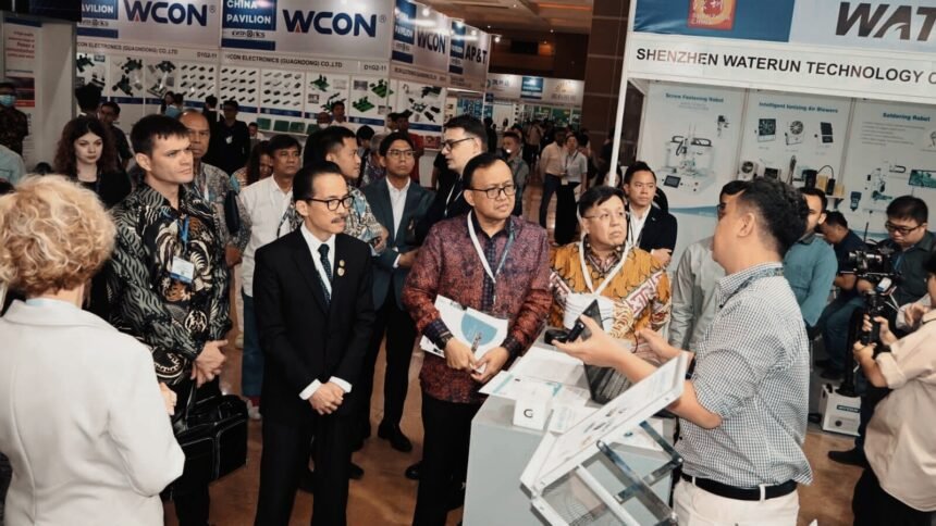 Pameran B2B Internasional terbesar di Asia Tenggara dalam bidang teknologi informasi dan komunikasi (TIK), Jumat 8 Maret 2024.