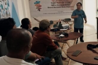 Para peserta belajar tentang berbagai aspek penting dalam dunia jurnalistik di Lembaga Pelatihan Jurnalistik dan Kehumasan, Phinisi Pers Multimedia Training Center (P2MTC) di Makassar, (14/3/2024). (dok. phinisinews/ho)