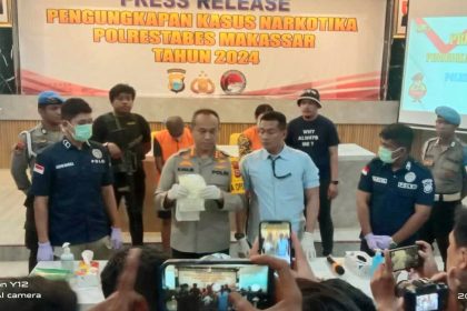 Polrestabes Makassar menggelar Press Release terkait dengan hasil pengungkapan tindak pidana narkoba, (4/4/2024). (tim)