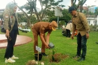 Pemerintah Daerah Kabupaten Enrekang turut merayakan Hari Bumi Internasional, (22/4/2024).