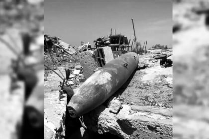 Penampakan di alun-alun perumahan kamp Nuseirat, Jalur Gaza tengah.