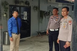 Patroli dan pengamanan di sekitar Gereja dalam wilayah hukum Polsek Somba Opu, Kamis (9/5/2024).