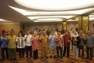 Ditjen Bina Pembangunan Daerah Kemendagri menggelar rapat koordinasi yang berlangsung pada tanggal 7-8 Mei 2024 lalu di Merlynn Park Hotel Jakarta ini menjadi ajang penting untuk membahas persoalan banjir yang semakin kompleks.