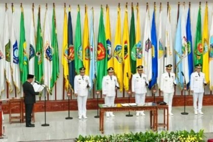 Menteri Dalam Negeri, Tito Karnavian, secara resmi melantik lima Penjabat Gubernur di kantor Kementerian Dalam Negeri, Jakarta, pada Jumat (17/5/2024).