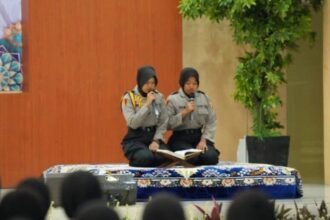 Polwan yang berakhlak mulia melalui Program Pelatihan Pendidikan Siswa Qur’ani.