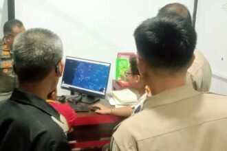 Tim TIK Mabes Polri dan Vendor Motorola uji fungsi HT LEX 11 di Polres Gowa, 28 Mei 2024. (tim)