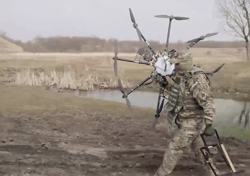 Pasukan Rusia kini telah diperkuat dengan perangkat canggih untuk mendeteksi drone di zona operasi militer khusus. (Geopolitics Live/HO)