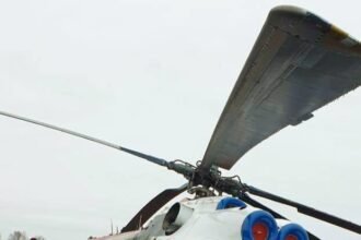 Kecelakaan helikopter Mi-8 di Murmansk, Rusia, (28/5/2024). (rtnews/ho)