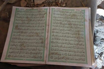 Al-Qur'an Tak Terbakar di Kamp Jabalia, (8/6/2024).