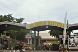 Pelindo Regional 4 Makassar terapkan turnstile digital untuk pejalan kaki.