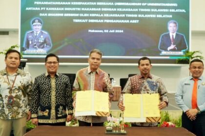 acara penandatanganan Memorandum of Understanding (MoU) antara Kejaksaan Tinggi Sulawesi Selatan dan PT Kawasan Industri Makassar (KIMA) di Hotel Claro Makassar, (2/7/2024).