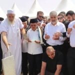 Jusuf Kalla saksikan prosesi pemakaman Ismail Haniyeh di Qatar, kawasan Lusail, pinggir laut utara Doha, setelah shalat Jumat (2/8/2024) sekitar pukul 13:30 waktu setempat.