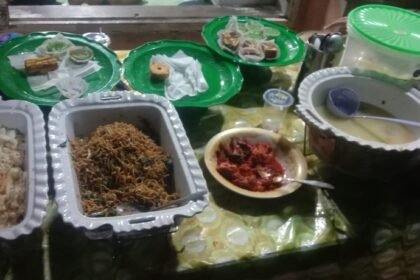 Polsek Pallangga Polres Gowa tangani kasus keracunan massal di Pangkabinanga, (4/8/2024).