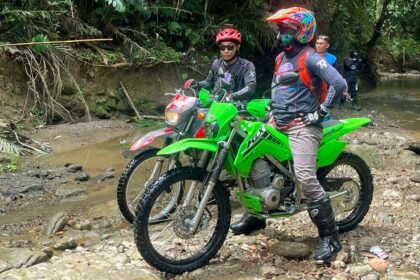 Kapolres Enrekang pimpin komunitas Bhayangkara Team Trail Adventure di event JWM-3 Kabupaten Enrekang, (3/8/2024).