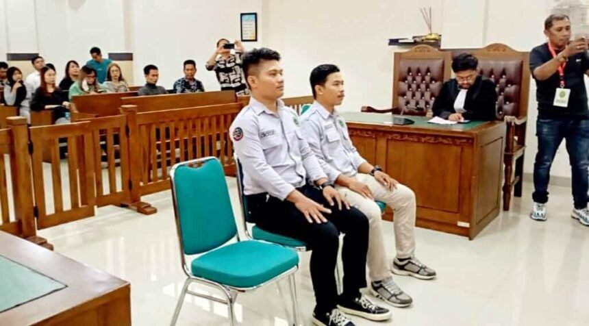 Persidangan kasus kematian Virendy Marjefy Wehantouw (19), yang melibatkan dua mahasiswa akhir Fakultas Teknik Universitas Hasanuddin (FT Unhas), Muhammad Ibrahim Fauzi dan Farhan Tahir, telah mencapai puncaknya di Pengadilan Negeri (PN) Maros, (5/8/2024).