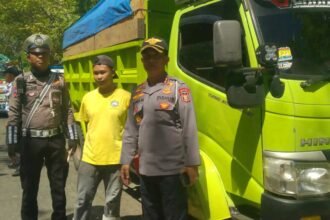 Dishub Makassar menggelar operasi penegakan Perwali 94/2013, (7/8/2024).