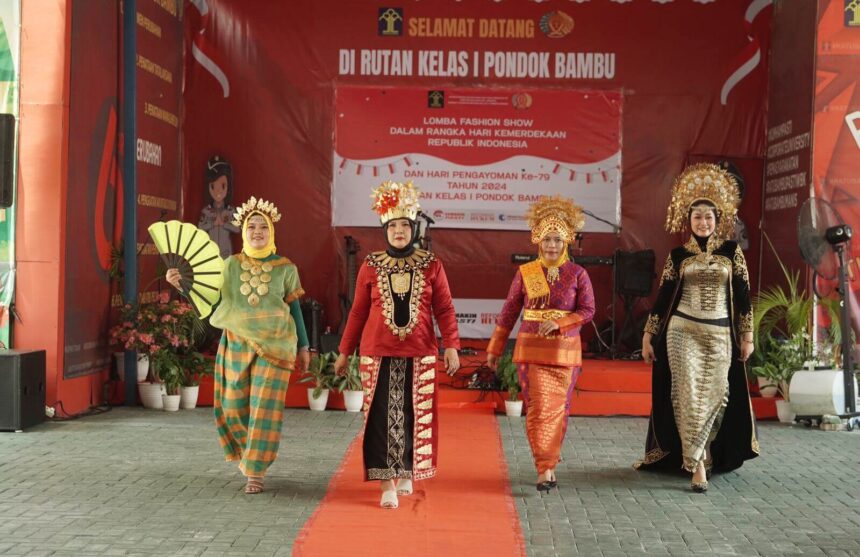 semangat dan kebersamaan tampak di Rutan Kelas I Pondok Bambu pada Sabtu, 17 Agustus 2024, dalam rangka memeriahkan Hari Ulang Tahun Republik Indonesia (HUT RI) ke-79.