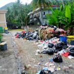 Bau sampah menyengat ganggu kesehatan pasien dan petugas di RSUD Massenrempulu, (25/8/2024).