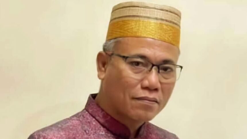 Kepala SMKN 5 Makassar, Amar Bachti, S.Pd., M.M.