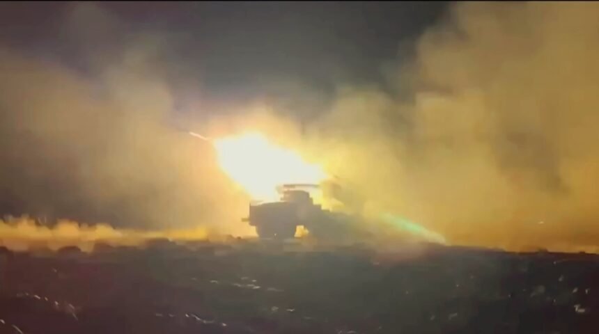 Operasi kru MLRS Tornado-G Vostok di Donetsk Selatan, (1/9/2024). (mw/ho)